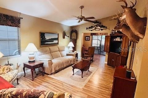 House in Zephyrhills, Florida 3 bedrooms, 130.9 sq.m. № 1850313 - photo 7