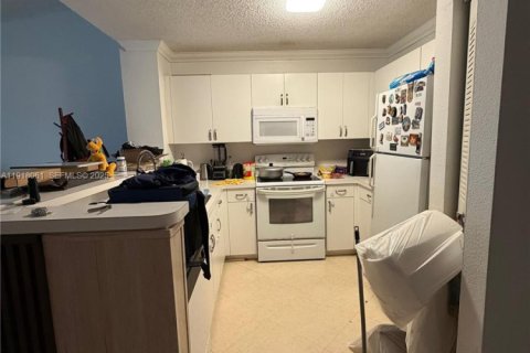 Condominio en venta en Doral, Florida, 2 dormitorios, 75.99 m2 № 1972657 - foto 21