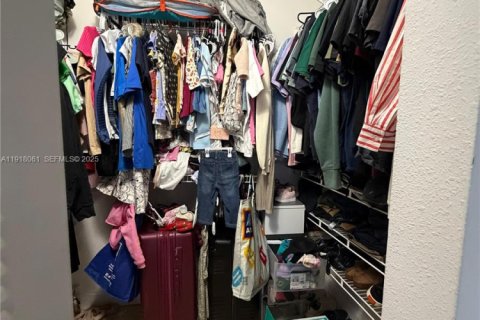 Condominio en venta en Doral, Florida, 2 dormitorios, 75.99 m2 № 1972657 - foto 14