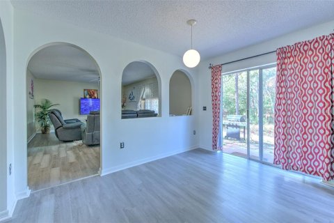 House in Spring Hill, Florida 4 bedrooms, 206.43 sq.m. № 1717679 - photo 15