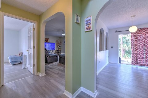 House in Spring Hill, Florida 4 bedrooms, 206.43 sq.m. № 1717679 - photo 16