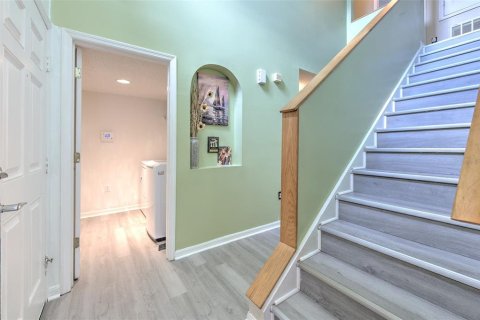 House in Spring Hill, Florida 4 bedrooms, 206.43 sq.m. № 1717679 - photo 6