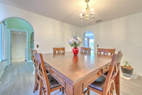House in Spring Hill, Florida 4 bedrooms, 206.43 sq.m. № 1717679 - photo 8