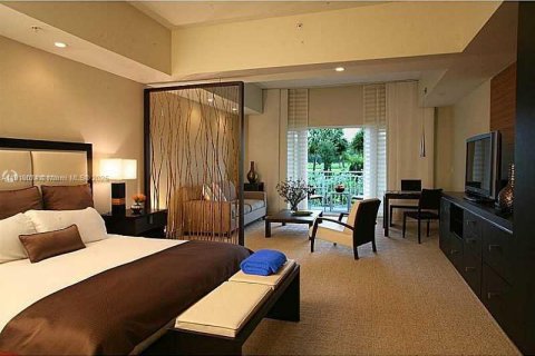 Studio in the Condo in Doral, Florida  № 2082364