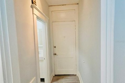 Apartment in Tampa, Florida 332.22 sq.m. № 2150904 - photo 5
