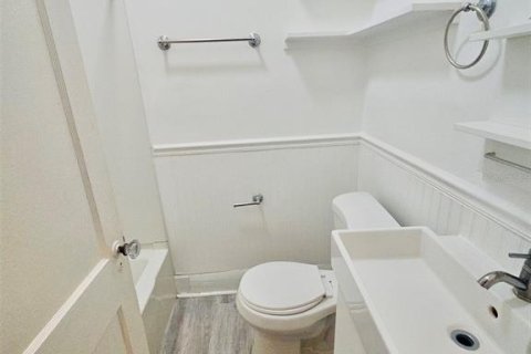 Apartment in Tampa, Florida 332.22 sq.m. № 2150904 - photo 15