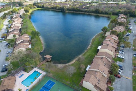 Купить таунхаус в Дейви, Флорида 2 спальни, 123.19м2, № 2040941 - фото 29