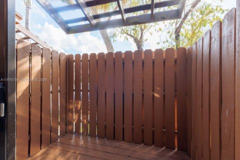 Купить таунхаус в Дейви, Флорида 2 спальни, 123.19м2, № 2040941 - фото 28