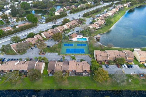 Купить таунхаус в Дейви, Флорида 2 спальни, 123.19м2, № 2040941 - фото 30