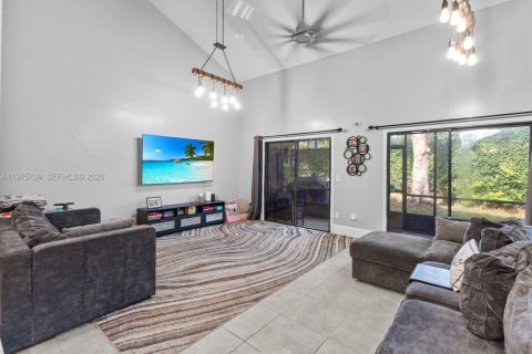 Купить таунхаус в Дейви, Флорида 2 спальни, 123.19м2, № 2040941 - фото 2