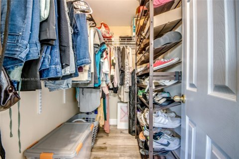 Купить виллу или дом в Кейп-Корал, Флорида 4 спальни, 159.23м2, № 1927211 - фото 14