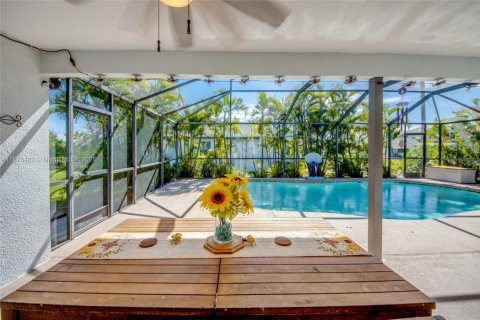 Купить виллу или дом в Кейп-Корал, Флорида 4 спальни, 159.23м2, № 1927211 - фото 24