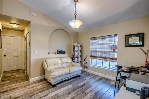 Купить виллу или дом в Кейп-Корал, Флорида 4 спальни, 159.23м2, № 1927211 - фото 6