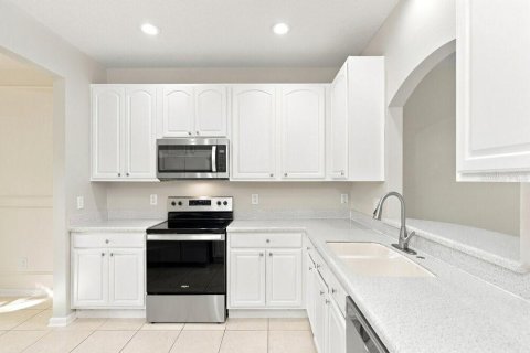 Touwnhouse à louer à Orlando, Floride: 3 chambres, 148.36 m2 № 2386779 - photo 9