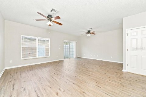 Touwnhouse à louer à Orlando, Floride: 3 chambres, 148.36 m2 № 2386779 - photo 4