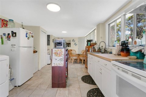 House in Daytona Beach, Florida 3 bedrooms, 120.77 sq.m. № 1802859 - photo 6