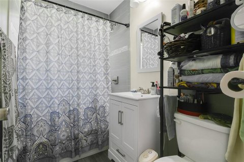 House in Daytona Beach, Florida 3 bedrooms, 120.77 sq.m. № 1802859 - photo 5