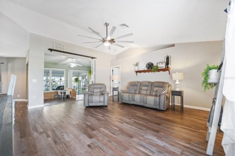 Villa ou maison à vendre à Spring Hill, Floride: 3 chambres, 161.09 m2 № 1914626 - photo 5