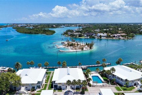Condo in Venice, Florida, 2 bedrooms  № 1829782 - photo 4