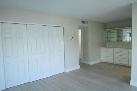Condo in Venice, Florida, 2 bedrooms  № 1829782 - photo 10