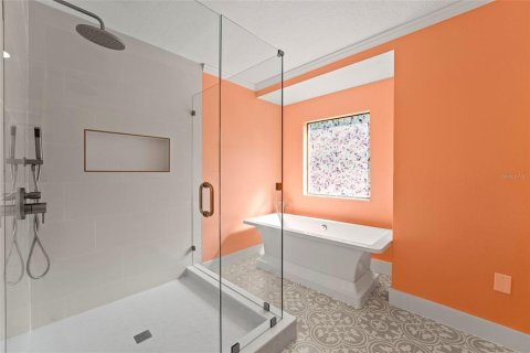Casa en venta en Tampa, Florida, 4 dormitorios, 242.29 m2 № 1792773 - foto 25