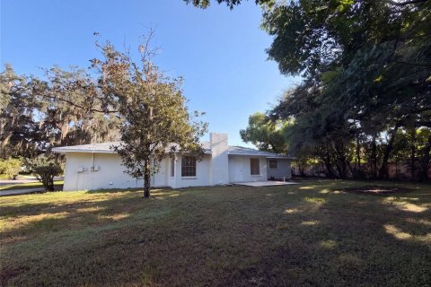 House in Brandon, Florida 3 bedrooms, 122.82 sq.m. № 2354889 - photo 5