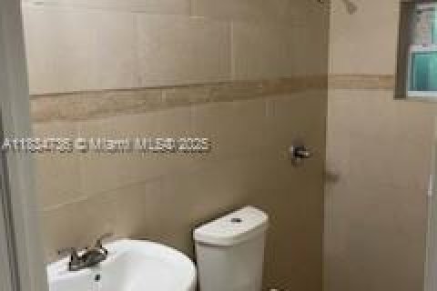 Casa en venta en Miami, Florida, 4 dormitorios, 128.67 m2 № 1830825 - foto 6