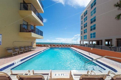 Copropriété à vendre à Madeira Beach, Floride: 3 chambres, 133.78 m2 № 2354292 - photo 3