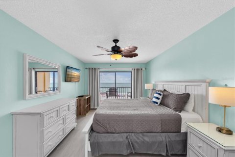 Copropriété à vendre à Madeira Beach, Floride: 3 chambres, 133.78 m2 № 2354292 - photo 20