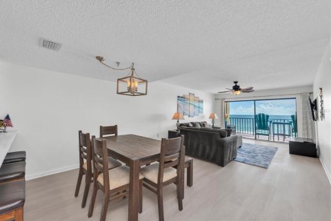 Copropriété à vendre à Madeira Beach, Floride: 3 chambres, 133.78 m2 № 2354292 - photo 16