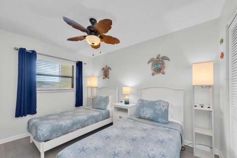 Copropriété à vendre à Madeira Beach, Floride: 3 chambres, 133.78 m2 № 2354292 - photo 28
