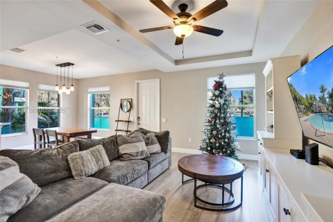 Купить таунхаус в Коконат Крик, Флорида 3 комнаты, 168.06м2, № 1993487 - фото 8