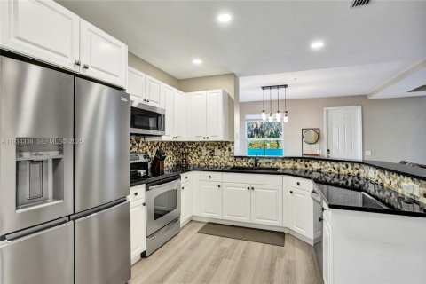 Купить таунхаус в Коконат Крик, Флорида 3 комнаты, 168.06м2, № 1993487 - фото 15