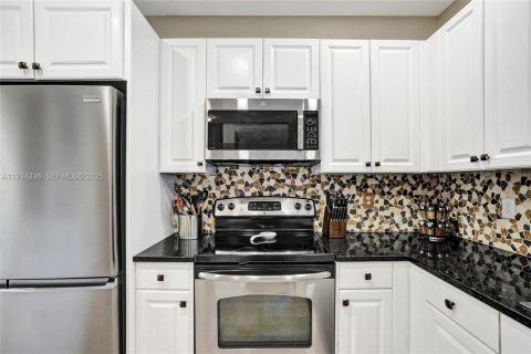 Купить таунхаус в Коконат Крик, Флорида 3 комнаты, 168.06м2, № 1993487 - фото 19