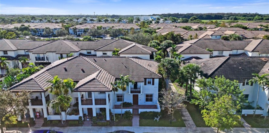 Таунхаус в Коконат Крик, Флорида 3 комнаты, 168.06м2 № 1993487