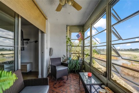 Condo in Sunrise, Florida, 2 bedrooms  № 2076568 - photo 14