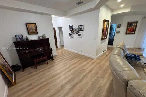 Casa en venta en Dania Beach, Florida, 5 dormitorios, 233.93 m2 № 2008785 - foto 8