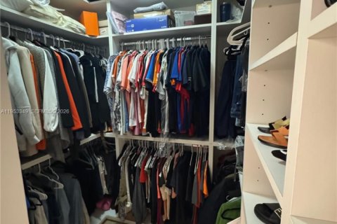 Casa en venta en Dania Beach, Florida, 5 dormitorios, 233.93 m2 № 2008785 - foto 22