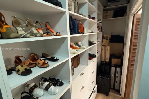 Casa en venta en Dania Beach, Florida, 5 dormitorios, 233.93 m2 № 2008785 - foto 21