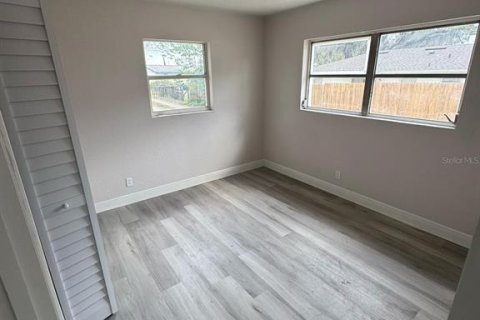Casa en venta en Apopka, Florida, 4 dormitorios, 144.93 m2 № 1616800 - foto 5