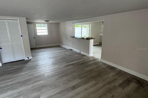 Casa en venta en Apopka, Florida, 4 dormitorios, 144.93 m2 № 1616800 - foto 11