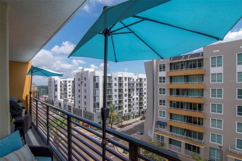 Condo in Tampa, Florida, 2 bedrooms  № 1866420 - photo 21