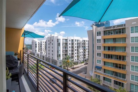 Condo in Tampa, Florida, 2 bedrooms  № 1866420 - photo 22