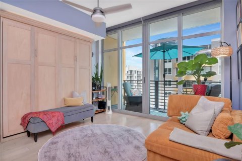 Condo in Tampa, Florida, 2 bedrooms  № 1866420 - photo 16