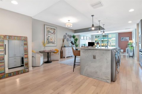 Condo in Tampa, Florida, 2 bedrooms  № 1866420 - photo 2