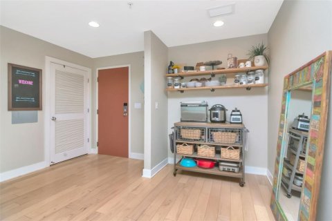 Condo in Tampa, Florida, 2 bedrooms  № 1866420 - photo 18