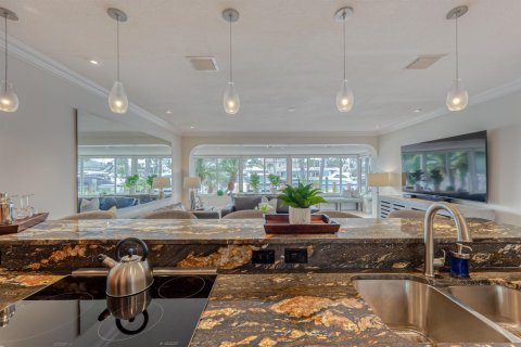 Villa ou maison à vendre à Fort Lauderdale, Floride: 3 chambres, 211.17 m2 № 2432876 - photo 12