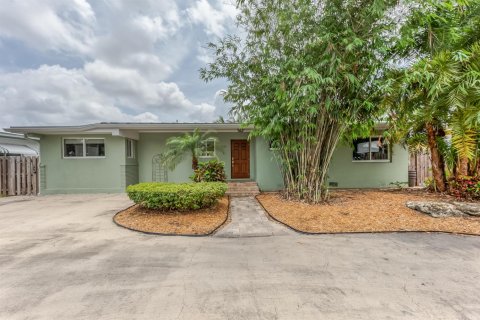 Villa ou maison à vendre à Fort Lauderdale, Floride: 3 chambres, 211.17 m2 № 2432876 - photo 7