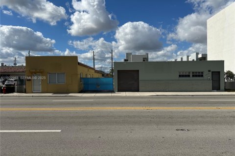Immobilier commercial à vendre à Hialeah, Floride № 1976761 - photo 4
