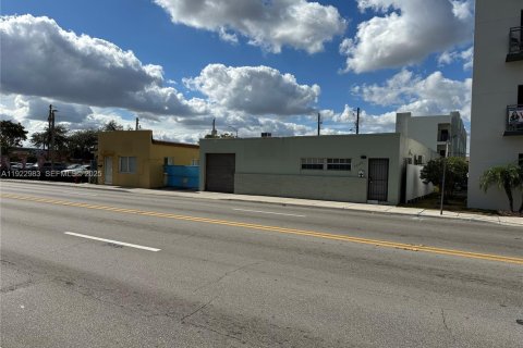 Immobilier commercial à vendre à Hialeah, Floride № 1976761 - photo 2